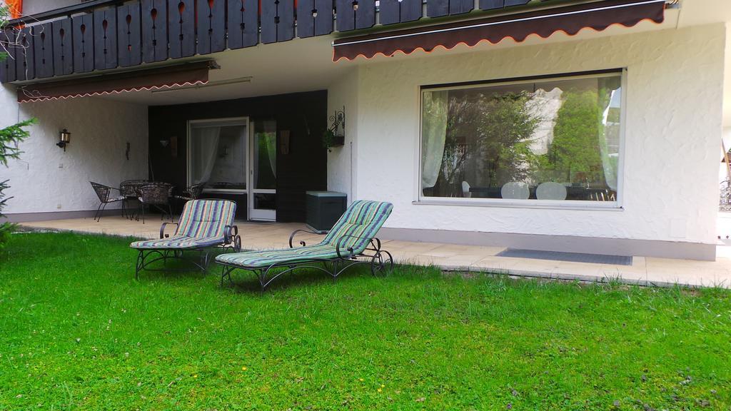 Yeti Lux - Family Garden Lodge Garmisch-Partenkirchen Room photo