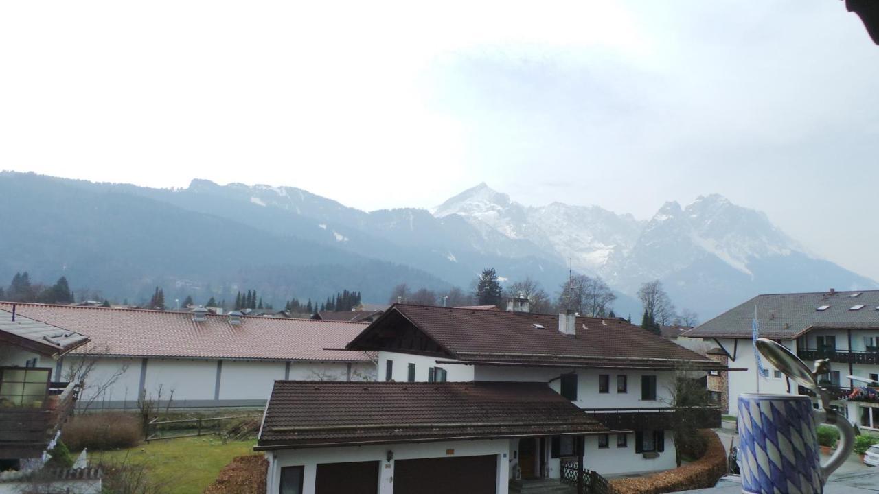 Yeti Lux - Family Garden Lodge Garmisch-Partenkirchen Exterior photo