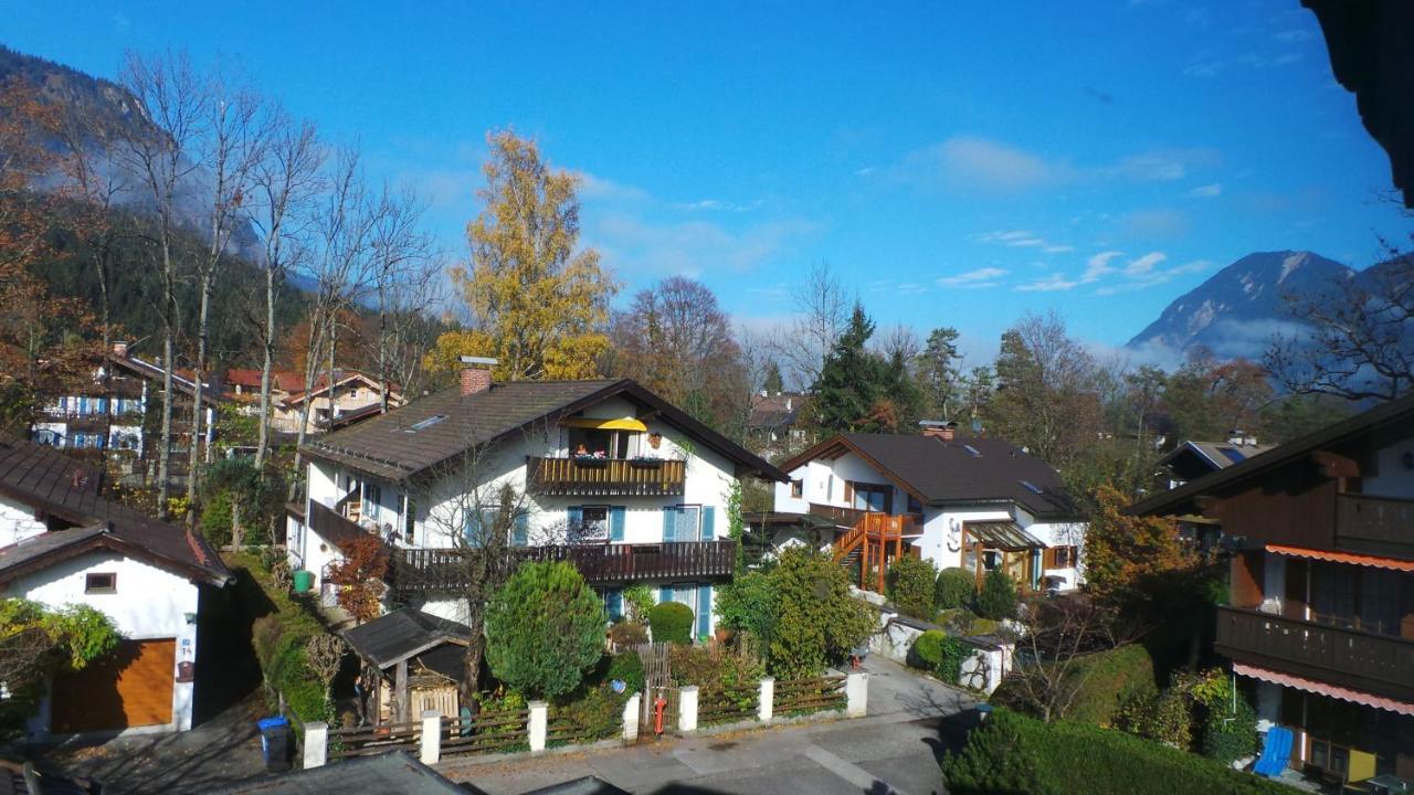 Yeti Lux - Family Garden Lodge Garmisch-Partenkirchen Exterior photo